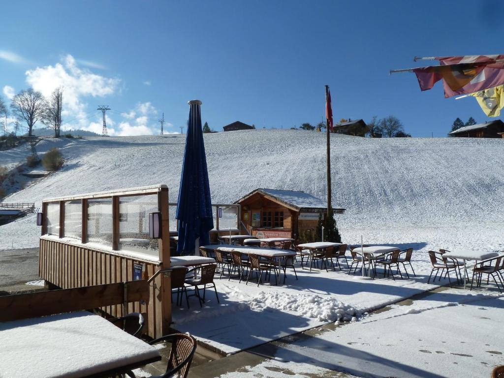 Gasthof Derby Hotel Zweisimmen Szoba fotó